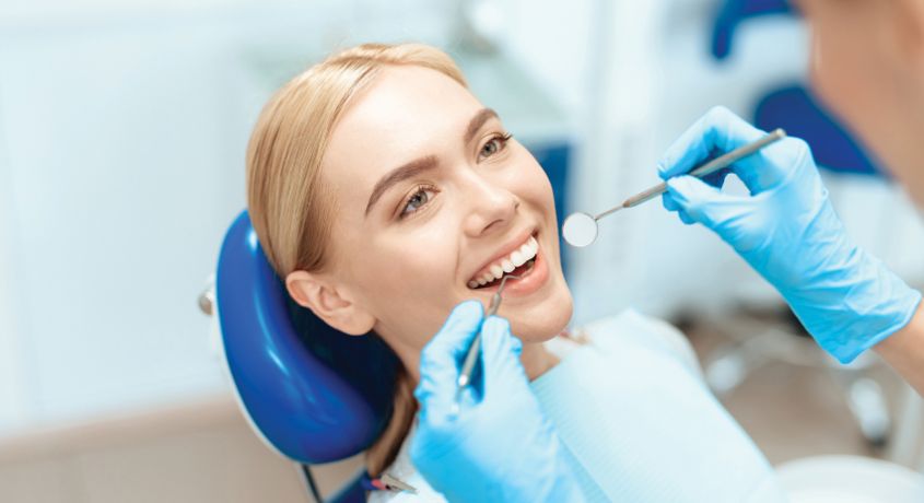 Красивая улыбка - Наша работа! Скидка 55% на лечение кариеса для взрослых и детей в стоматологической клинике «Ru.Dent»