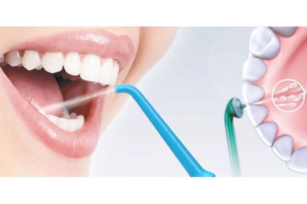 Профессиональная чистка зубов Air Flow