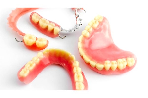 Протезирование зубов съемными протезами
